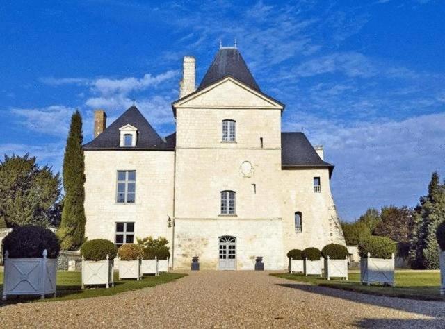 Chateau De Charge Hotel Tours Exterior foto